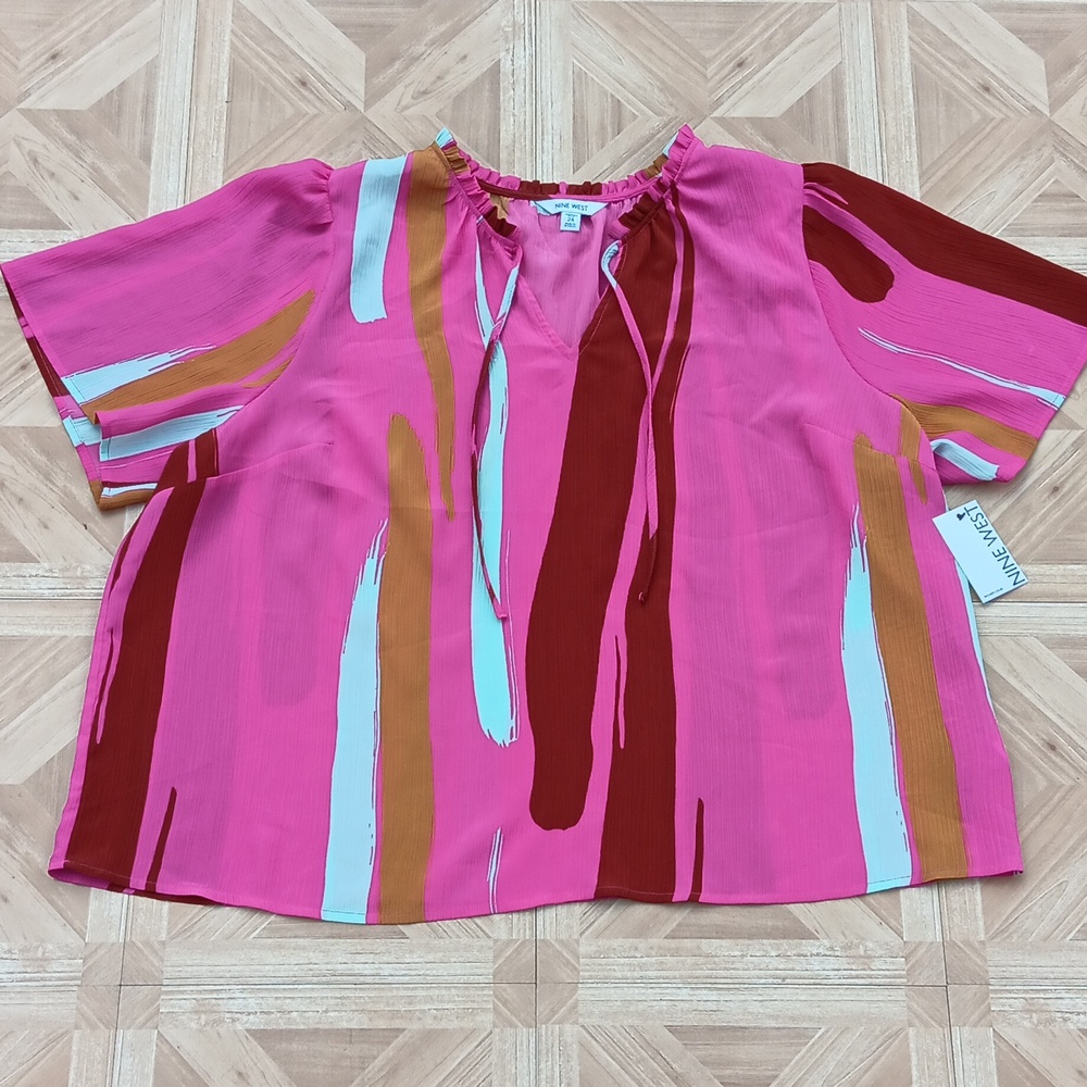 NWT Nine West pop of color abstract flowy top with ties size 2x